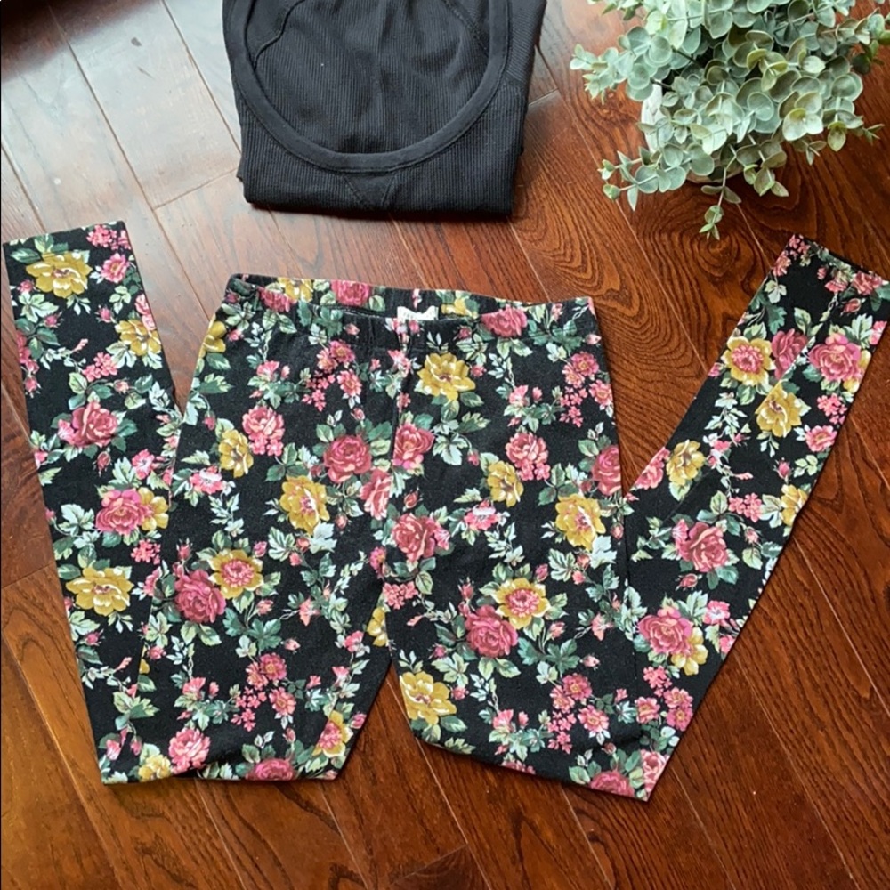 ‼️ 5/$25 FOREVER 21 Floral Stretchy Leggings